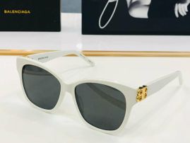 Picture of Balenciga Sunglasses _SKUfw55136375fw